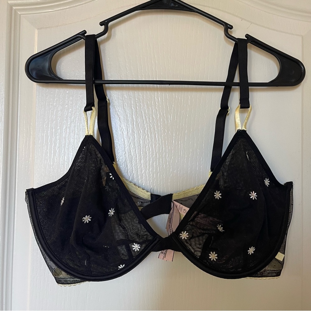 Victoria’s Secret unlined Demi bra